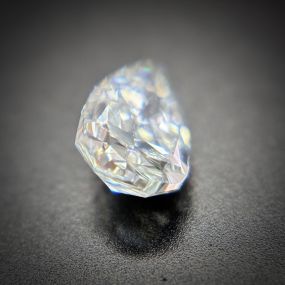 0.59 GIA Fancy Light Yellowish Green VS2